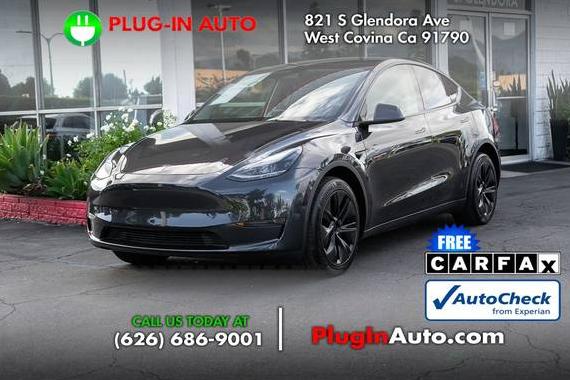 TESLA MODEL Y 2025 7SAYGDED8SF313368 image